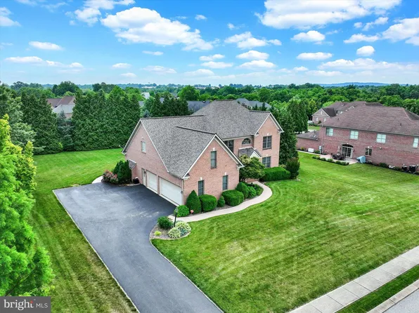 1436 Guildford Ln, York, PA 17404