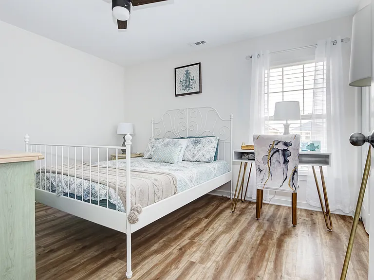 107 Chesapeake Bay Ct — Photo 11