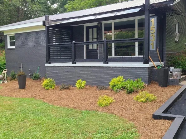 1531 Park Ln, Hillsborough, NC 27278