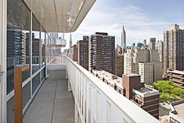 Rented by Corcoran | media 6