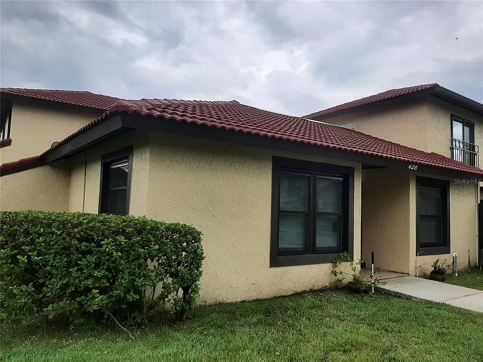 1st image of 428 Hunter Cir #104