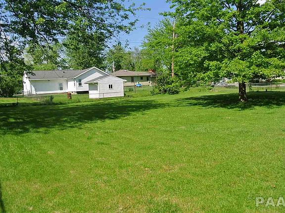 3rd image of 4719 Meadow Ln