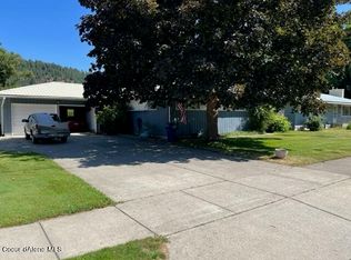 2206 N 9th St, Coeur D Alene, ID 83814
