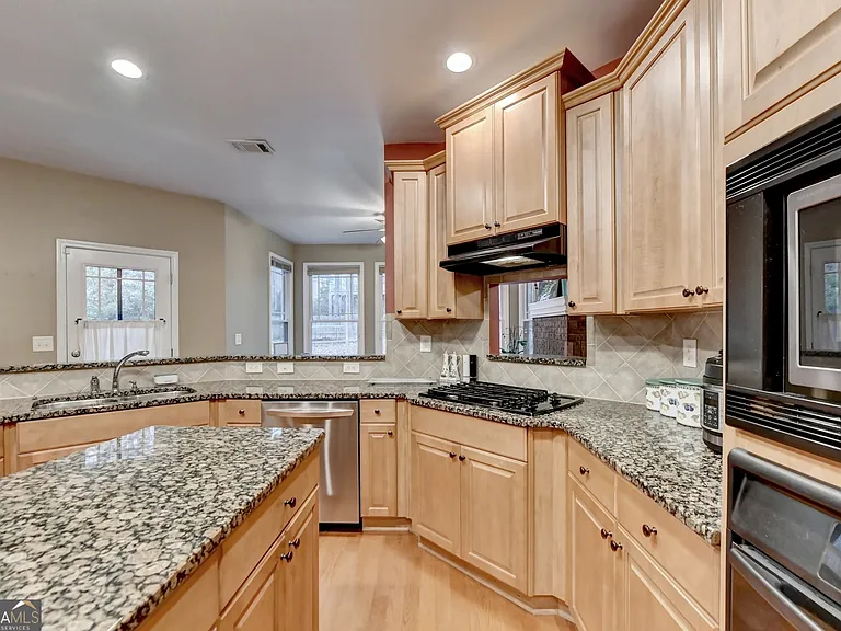 2213 Hamilton Mill Pkwy — Photo 33