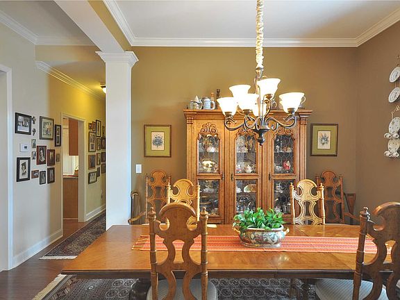 2nd image of 8516 Rolling Oaks Dr SE