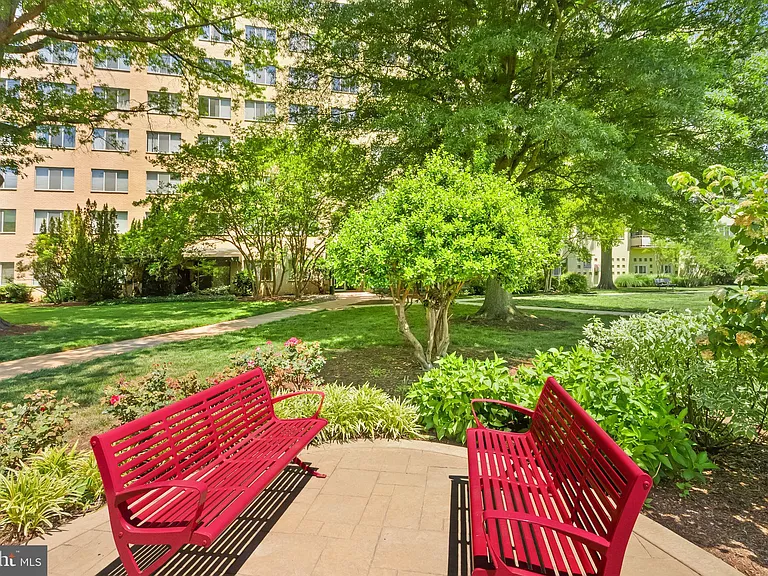 6621 Wakefield Dr #913 — Photo 38