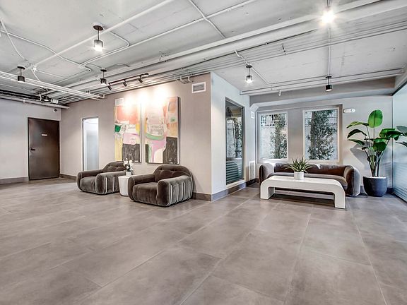 5th image of 4636 Cahuenga Blvd APT 207