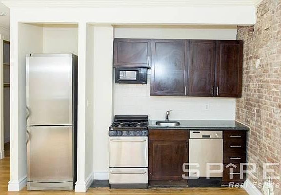 2nd image of 218 E 29th St APT 4