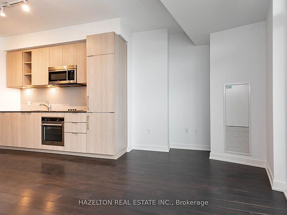 5th image of 50 Ordnance St #2507
