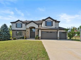 15825 Howe St, Overland Park, KS 66224