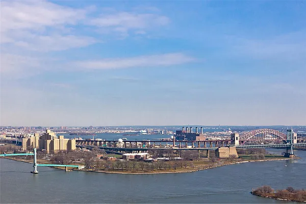 Sold by Douglas Elliman | media 36