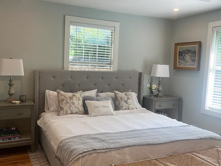 216 N Waverly Dr — Photo 23