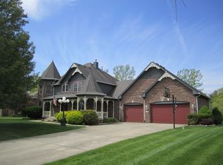 1144 N Creekview Dr, Greenfield, IN