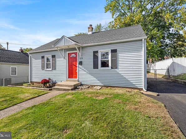 139 Henderson Ave, Norwood, PA 19074