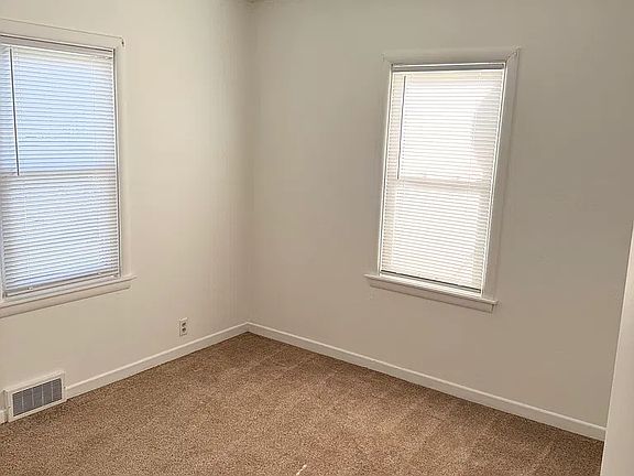 5th image of 606 West St