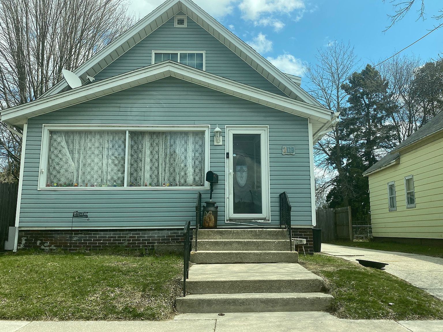 2119 Adams St, Two Rivers, WI 54241 Zillow