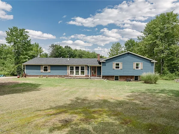 9942 Bell Rd, Newbury, OH 44065