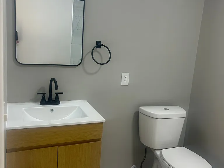 Austin Manor Apartments — Photo 7