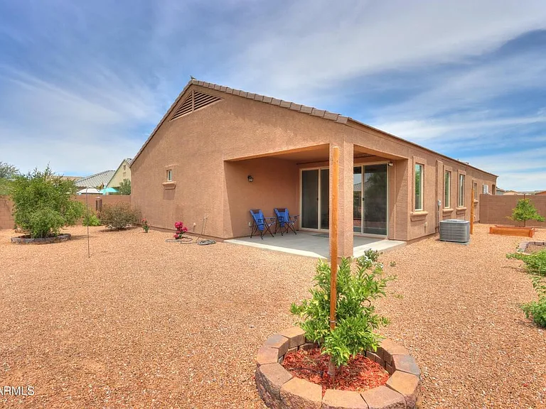 735 W Judi Dr — Photo 30