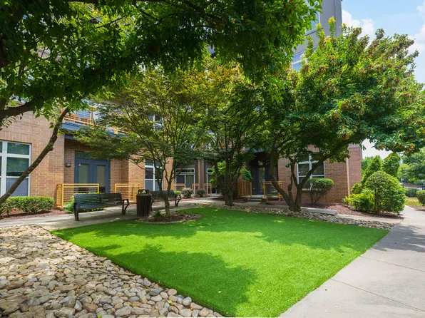 Elizabeth Square Apartments, 730 Hawthorne Ln APT 513, Charlotte, NC 28204