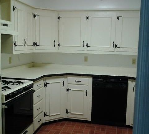 4th image of 656 Meadowview Dr