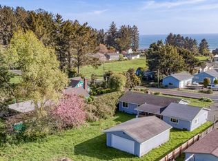 15567 Oceanview Dr, Brookings, OR 97415