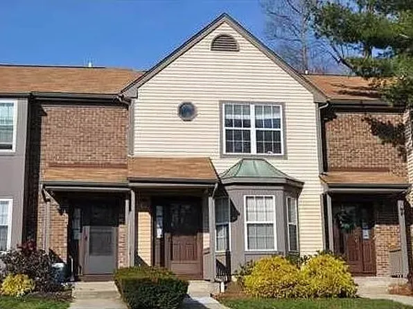 1703 Oak Ct, Monmouth Junction, NJ 08852