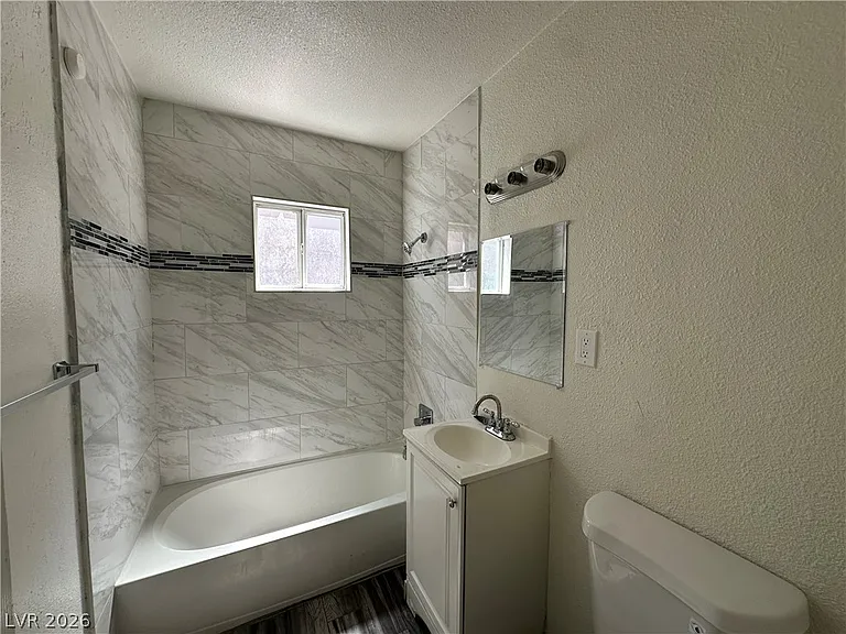 2105 Sunrise Ave #2 — Photo 13