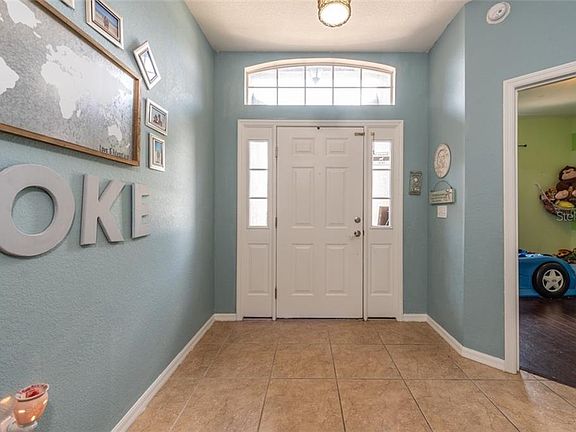 3rd image of 10824 Carloway Hills Dr