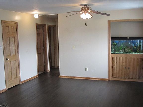 3rd image of 4347 Brockley Ave