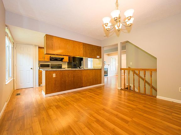 4th image of 6297 Tara Hill Dr