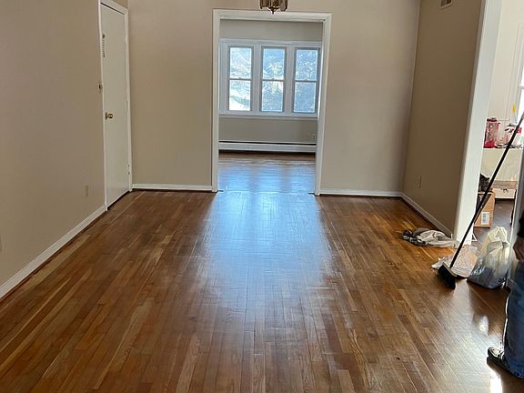 2nd image of 10 Aron Dr APT 3