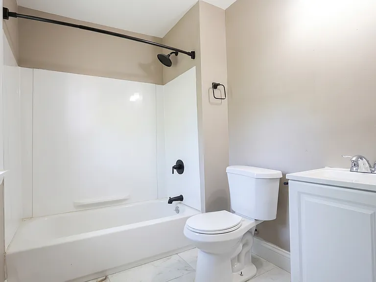 13721 Diana Ave — Photo 14