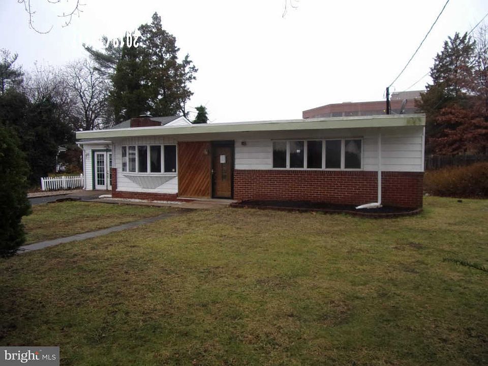 1st image of 10 S Union Ave