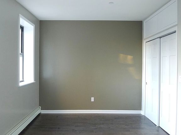 3rd image of 552 W 183rd St Fl 3