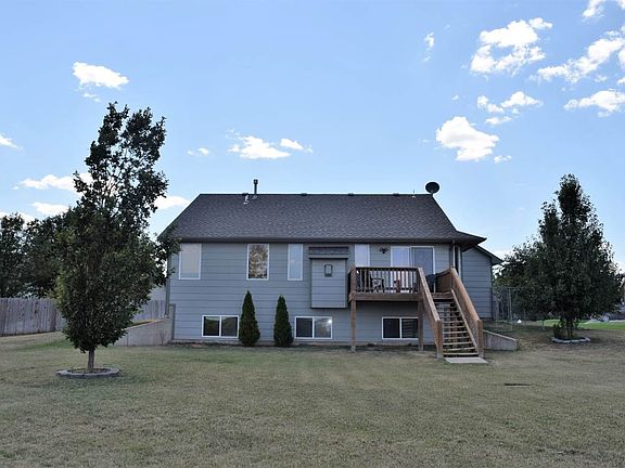 2nd image of 608 E Eastwood Ct