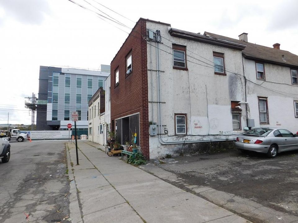 2nd image of 60 Broad St