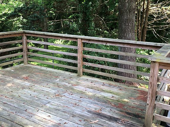 Deck with bumpout for grill