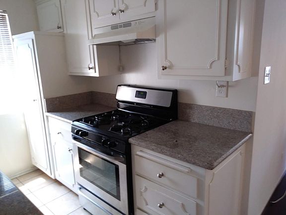 2nd image of 1221 Amherst Ave APT 10