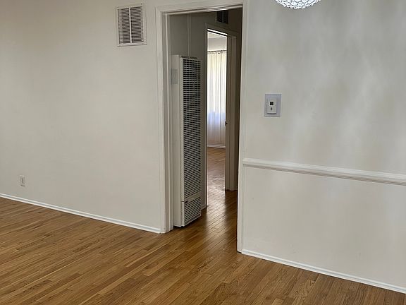 3rd image of 221 N Swall Dr