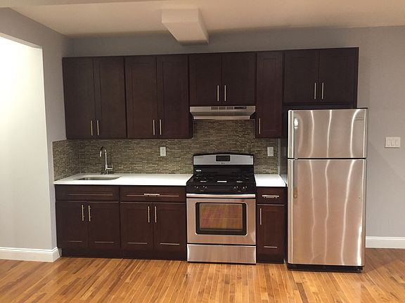5th image of 40 Woodruff Ave APT 505