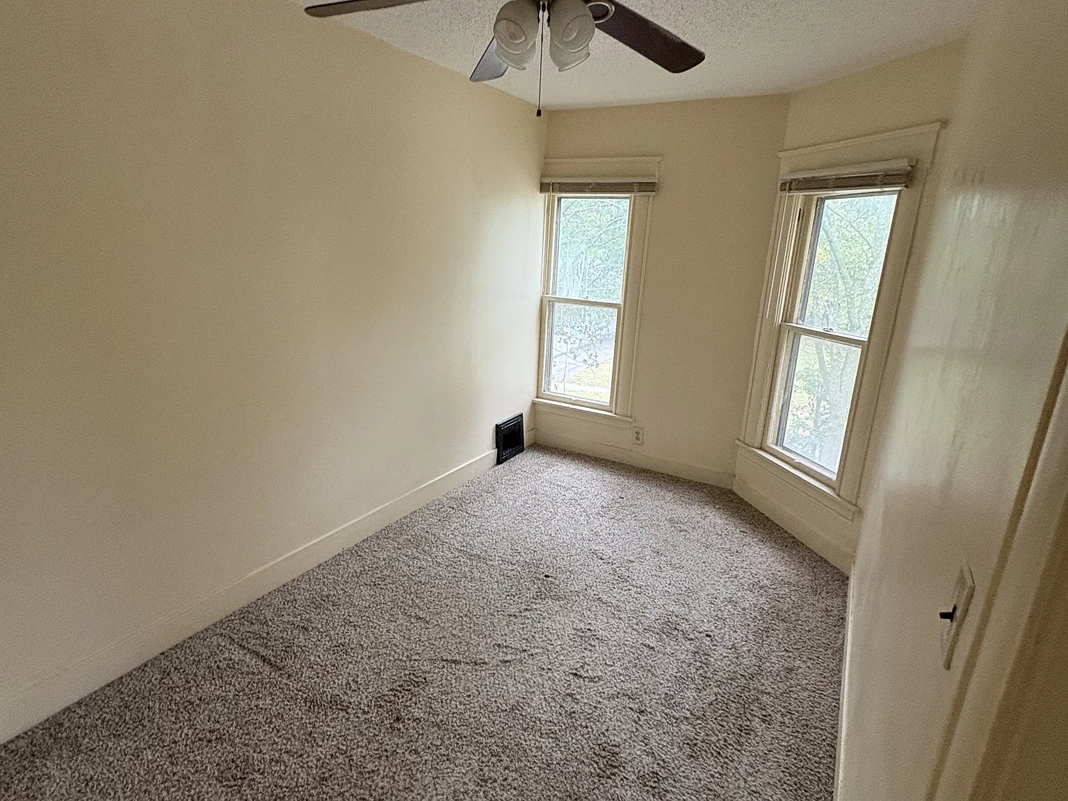 221 S Pleasant St Indep MO 64050 - 221-A — Photo 4