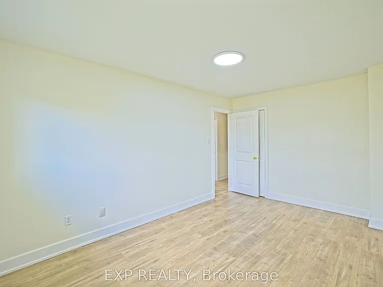 4 Fallway Rd #UPPER — Photo 19