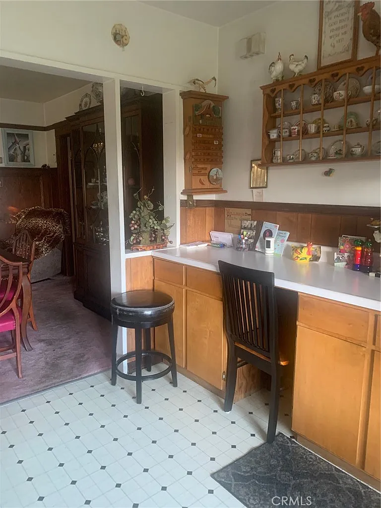 1567 La Salle Ave - Photo 6