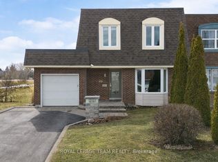 28 Conover St, Ottawa, ON K2G 4B3