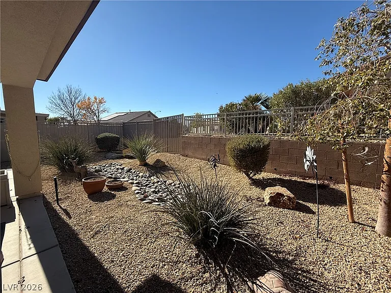 5841 Montina Vines St — Photo 20