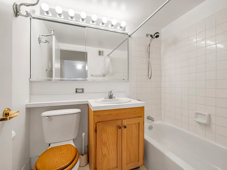 2235 Frederick Douglas Blvd #7B — Photo 11