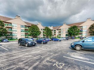 15 Hofstetter Ave #402, Kitchener, ON N2A3Z7