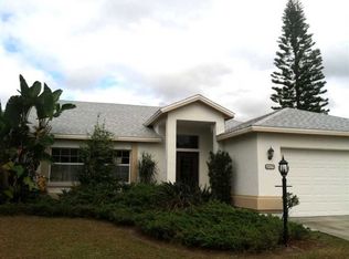 4539 Hamlets Grove Dr, Sarasota, FL 34235
