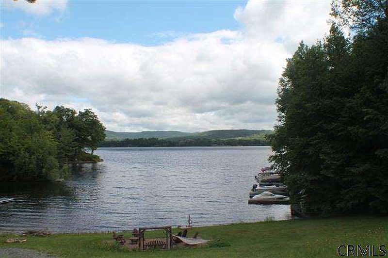 2nd image of 117 JUERGENS POINT Road